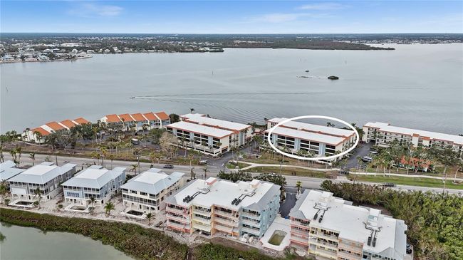 Building 4 Circled | Image 38