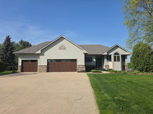 1073 Harvest Way, Lake City, MN, 55041-2218 | Card Image
