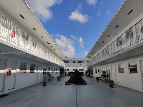 apt-8-2826 Van Buren St, Hollywood, FL, 33020-7600 | Card Image