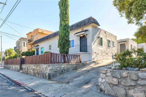 10108 Fernglen Ave, Tujunga, CA, 91042-2216 | Card Image