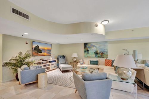 503-370 Golfview Rd, North Palm Beach, FL, 33408-3557 | Card Image