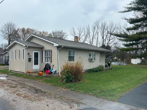 109 Dolak St, Westville, IL, 61883-1069 | Card Image