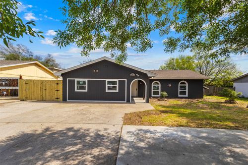 732 Windsor Dr, Everman, TX, 76140-2924 | Card Image