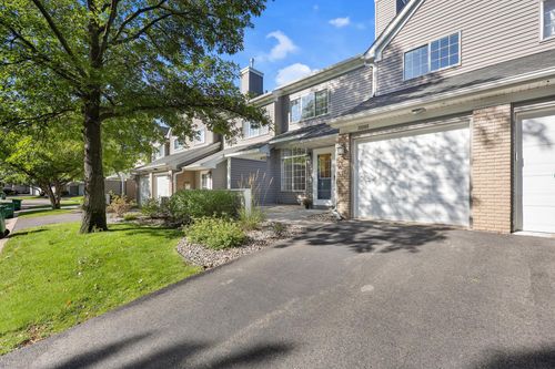 18088 Settlers Way, Eden Prairie, MN, 55347-1030 | Card Image