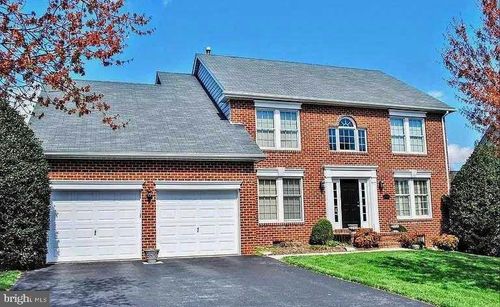2425 Hunters Chase Ct, FREDERICK, MD, 21702-2619 | Card Image