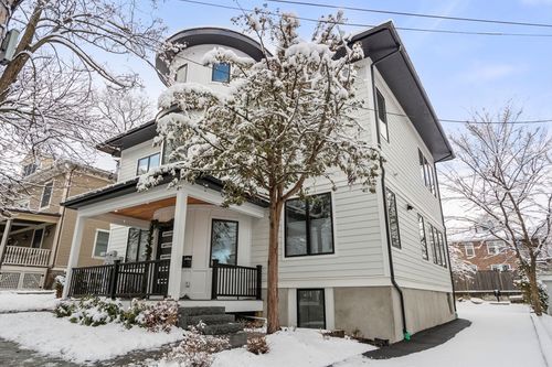 2b-116 Thorndike St, Brookline, MA, 02446-5845 | Card Image