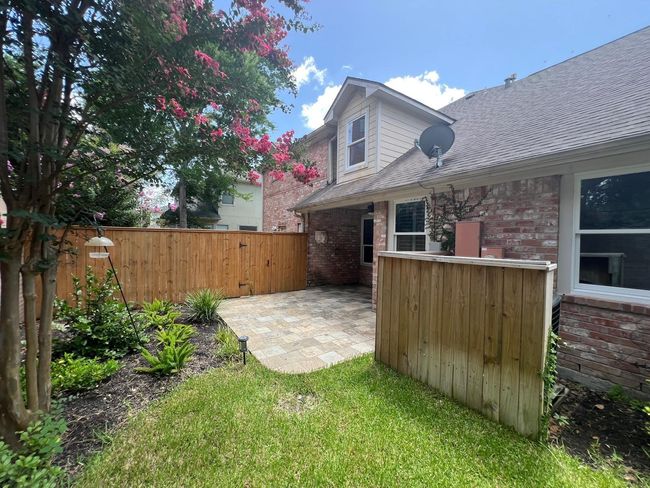 1155 Enclave Sq E, Townhouse with 4 bedrooms, 3 bathrooms and 2 parking in Houston TX | Image 35