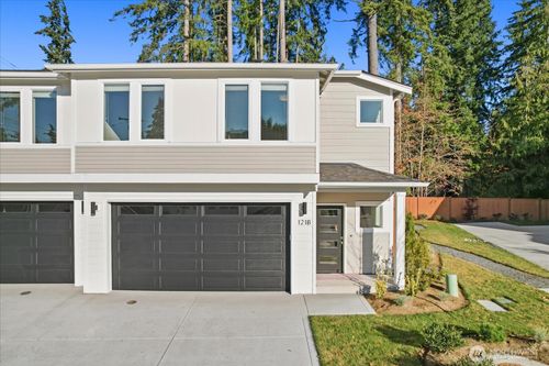 b-121 171st Pl Sw, Bothell, WA, 98012-7619 | Card Image