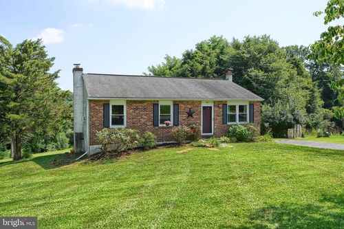 34 Beck Rd, COATESVILLE, PA, 19320-4409 | Card Image