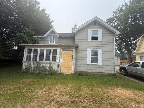 217 W Mcarthur St, Corunna, MI, 48817-1326 | Card Image