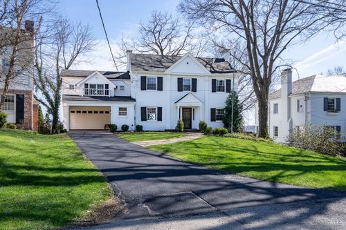 1002 Richwood Cir, Cincinnati, OH, 45208-4415 | Card Image