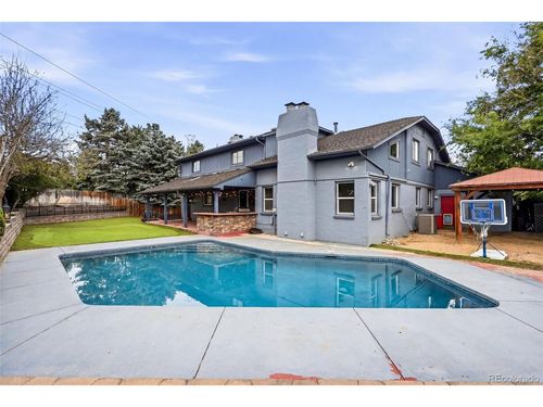 9056 E Colorado Cir, Denver, CO, 80231-2924 | Card Image