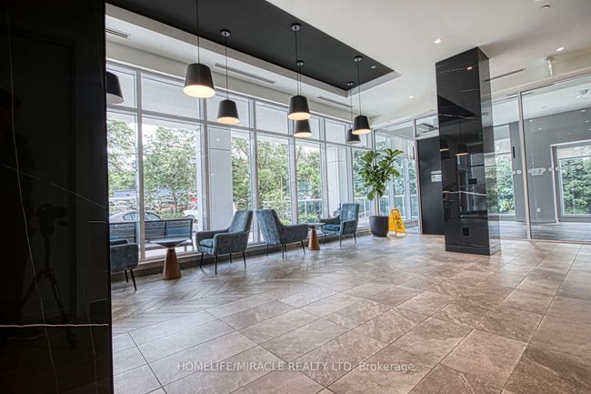 402 - 10 Wilby Cres, Condo with 2 bedrooms, 2 bathrooms and 1 parking in York ON | Image 29