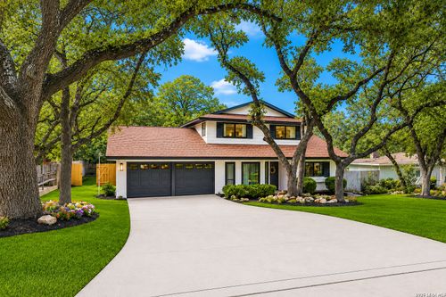 8507 Rockmoor, San Antonio, TX, 78230-3845 | Card Image