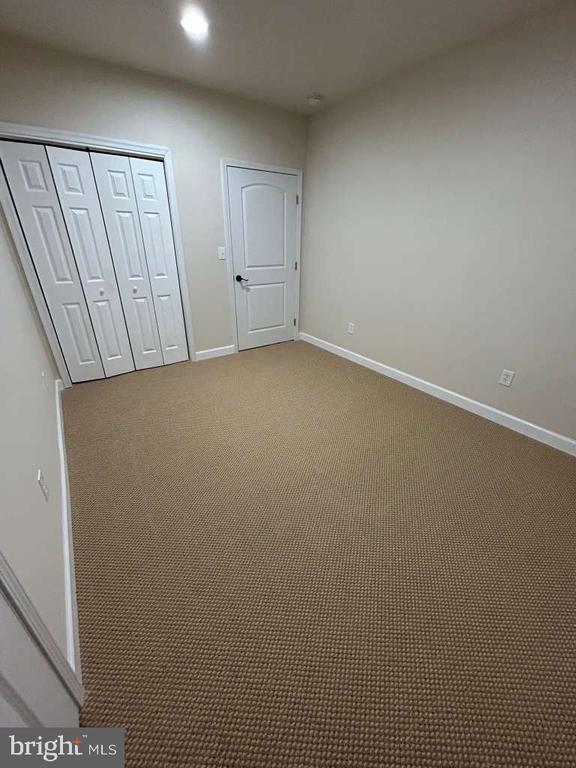 Residential Lease in ASHBURN 5