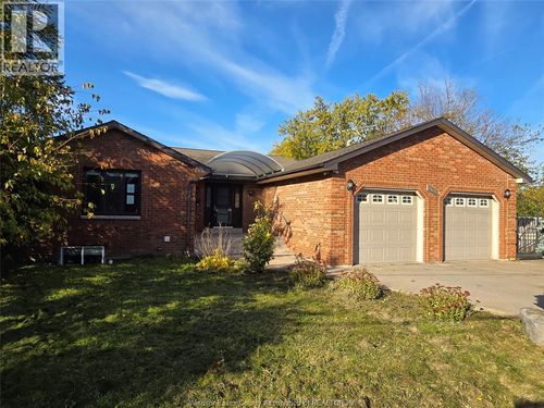 4585 Howard Ave, Windsor, ON, N9G1P6 | Card Image