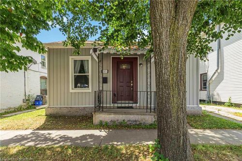 305 Dalhousie St, Brantford, ON, N3S3V6 | Card Image