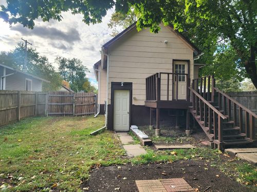 1402 Wright St, Bloomington, IL, 61701-6752 | Card Image