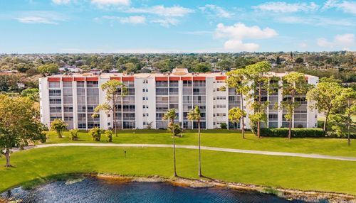 203-3593 Birdie Dr, Lake Worth, FL, 33467-2817 | Card Image