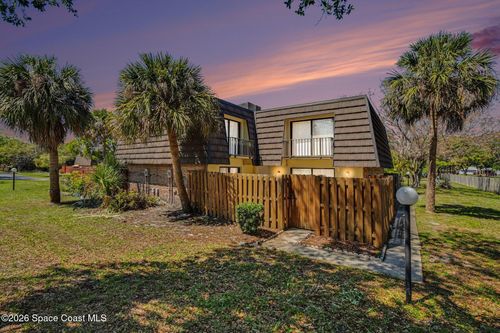 3915 Vista Oaks Cir Ne, PALM BAY, FL, 32905-3109 | Card Image