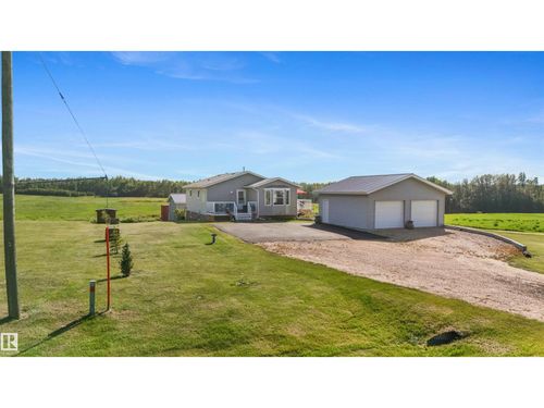5049 50 Ave, Brazeau County, AB, T0C1W0 | Card Image