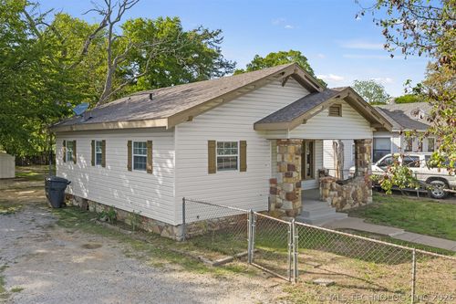 831 C Street Se, Ardmore, OK, 73401 | Card Image