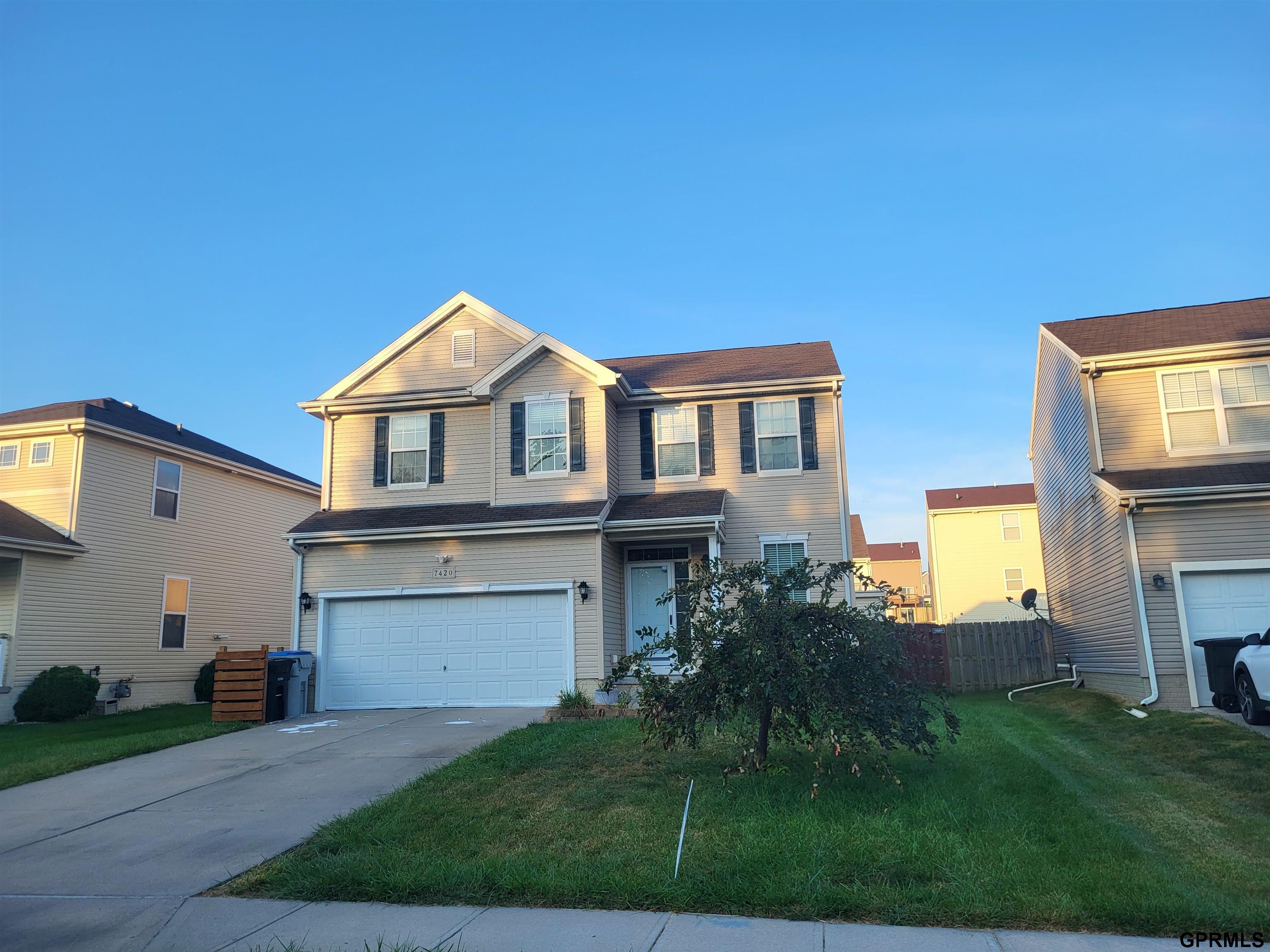 87th St, Omaha, NE 68122