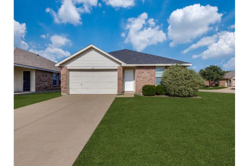 1609 Castle Ridge Rd, Fort Worth, TX, 76140-5755 | Card Image