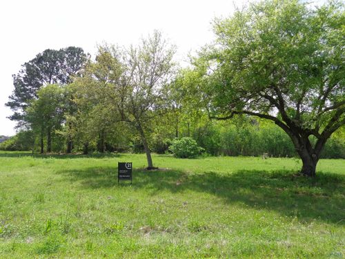1015 N Luke Dr, Franklin, LA, 70538-3401 | Card Image