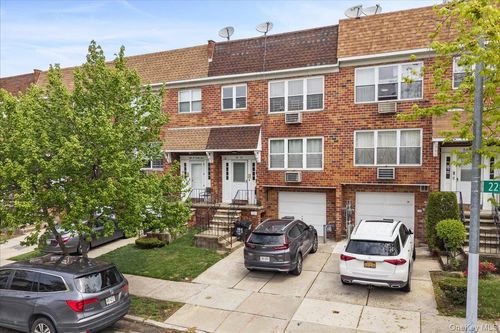 3rd-floor-56-25 226th St, Oakland Gardens, NY, 11364-2085 | Card Image