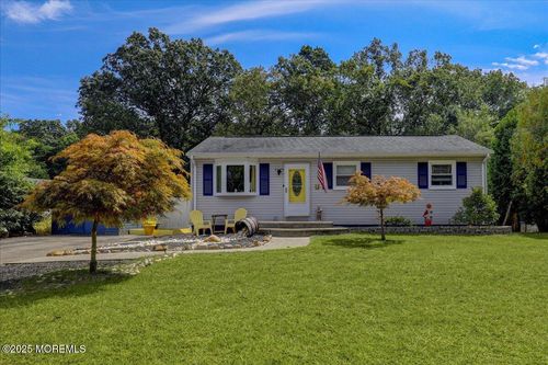 3 Park Crest Dr, Jackson, NJ, 08527-3305 | Card Image