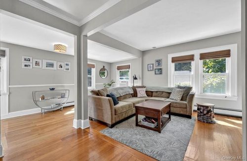 34 Ridge Rd, Croton-On-Hudson, NY, 10520-2623 | Card Image