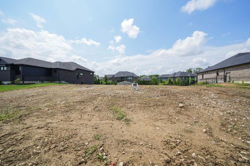 1947 Horseshoe Bnd, Washingtn Twp, OH, 45458-9744 | Card Image