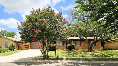 917 Edwards St, Copperas Cove, TX, 76522-3613 | Card Image