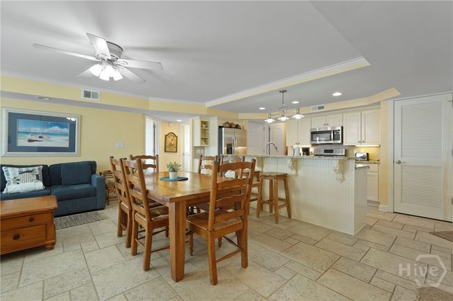 302 - 10 Ts Chu Ter, Condo with 3 bedrooms, 2 bathrooms and null parking in Tybee Island GA | Image 6