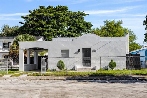 1601 Nw 50th St, Miami, FL, 33142-4162 | Card Image