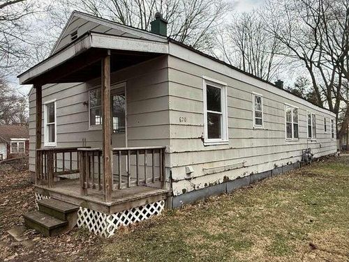 620 Kingsporte Ln, La Porte, IN, 46350-5855 | Card Image