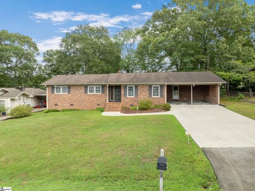202 Claxton Dr, Greenville, SC, 29617-3107 | Card Image