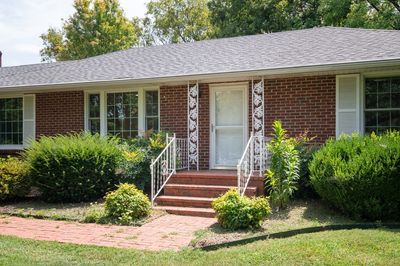 506 Broadmoor Dr, House other with 3 bedrooms, 2 bathrooms and 2 parking in Nashville TN | Image 2