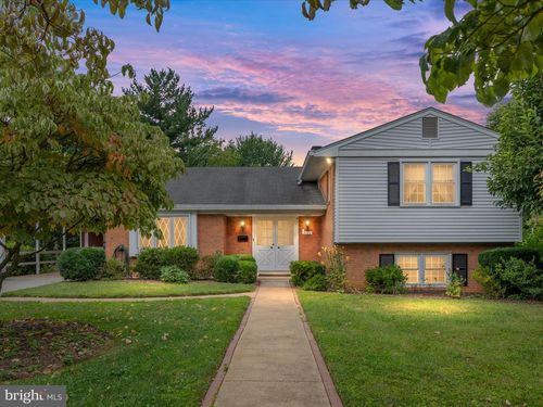 2110 Wicomico St, FALLS CHURCH, VA, 22043-1869 | Card Image