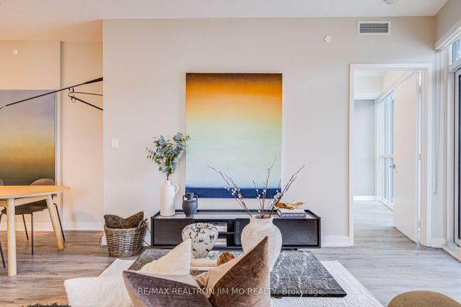 811 - 50 Ordnance St, Condo with 3 bedrooms, 2 bathrooms and 1 parking in Toronto ON | Image 19