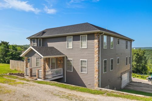 108 Moses Dr, Hollister, MO, 65672-9612 | Card Image