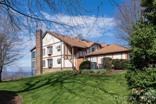 1203 Fleetwood Plaza, Hendersonville, NC, 28739 | Card Image