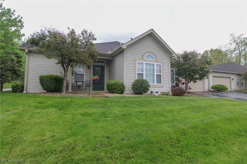 276 Wilcox Rd, Austintown, OH, 44515-4277 | Card Image