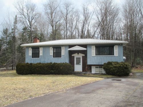 567 Cottage St, Littleton, NH, 03561-4124 | Card Image