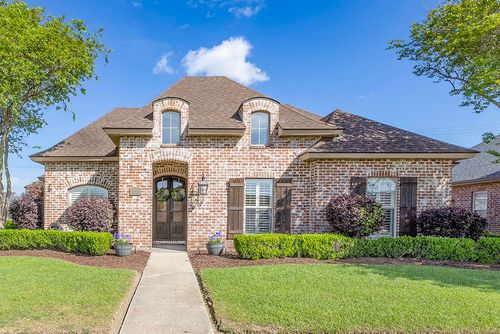 3402 Briarwood Dr, Houma, LA, 70360 | Card Image