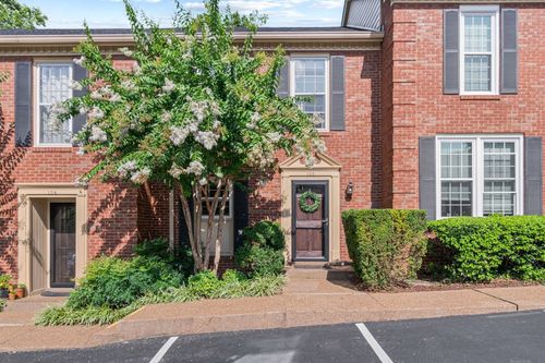105 Westwood Trce, Nashville, TN, 37212-4703 | Card Image