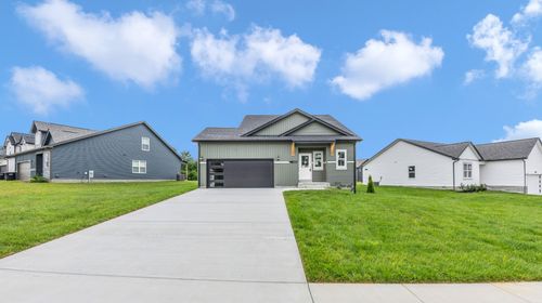 493 Herman Dr, Clarksville, TN, 37042-8936 | Card Image