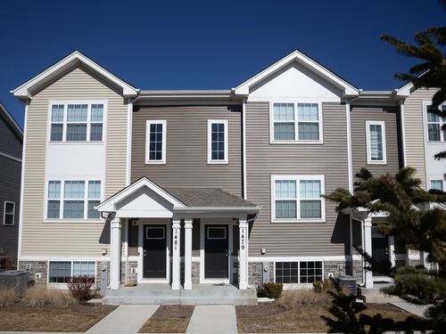 1479 Yosemite Way, Pingree Grove, IL, 60140 | Card Image