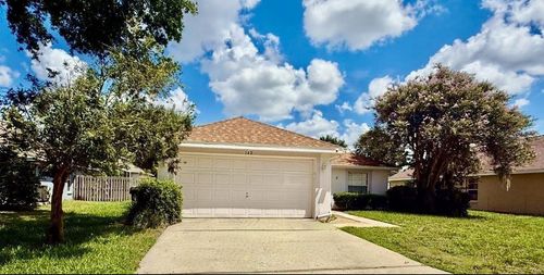 142 Glasgow Ct, DAVENPORT, FL, 33897-8030 | Card Image